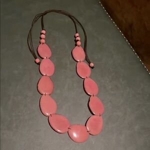 FAIRTRADE TAGUA SEED NECKLACE (pink)